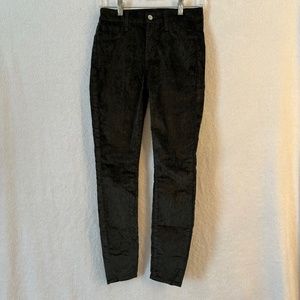 7 for All Mankind Dark Olive Velvet Jean Size 26 - Like New!